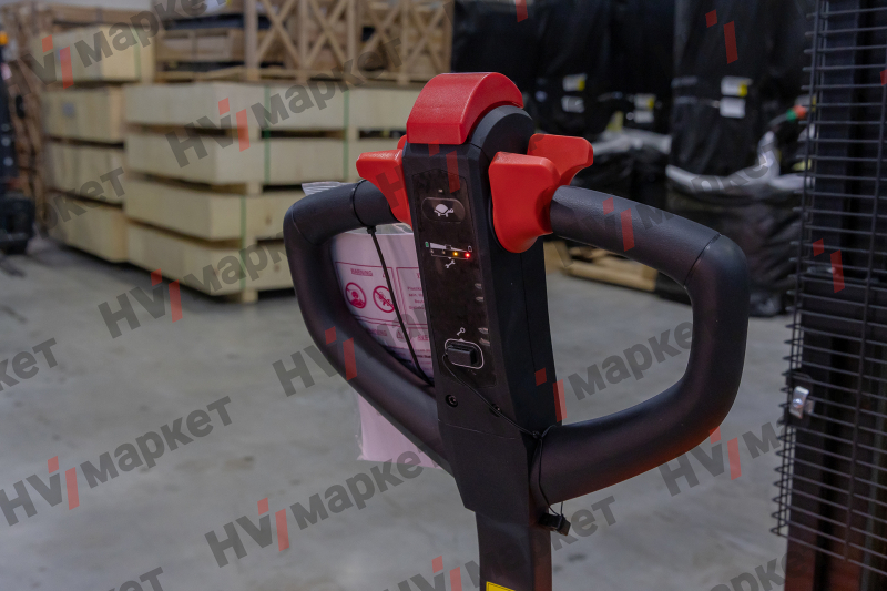 Самоходный штабелер PSE15L-C2 (3200mm)