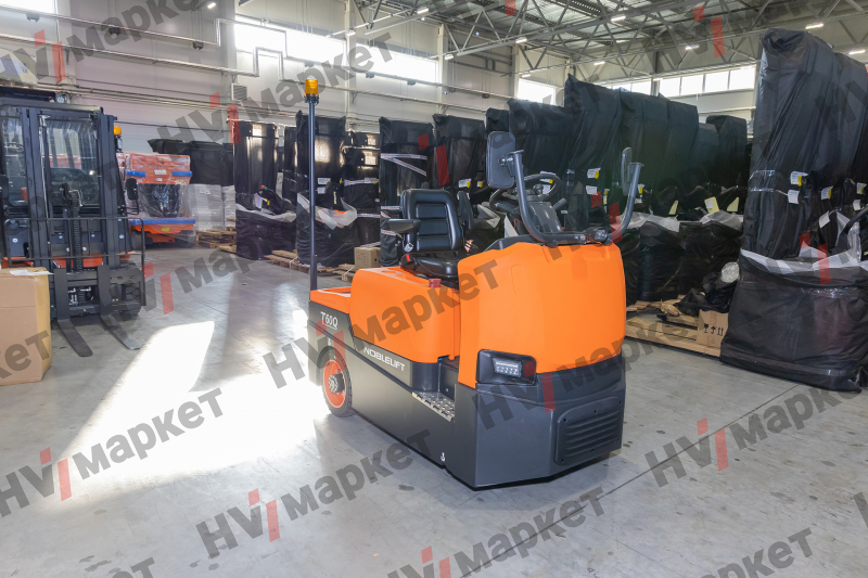 Самоходный Тягач для склада/производства T60Q (blue light and rearview mirror, walkie mode button, optional Controller Curtis F4A and display, Seat armrest) HV Market