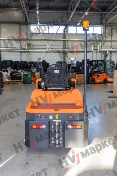 Самоходный Тягач для склада/производства T60Q (blue light and rearview mirror, walkie mode button, optional Controller Curtis F4A and display, Seat armrest) HV Market