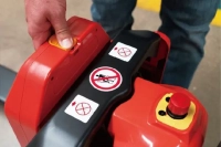 Тележка самоходная PTE15N 1500 кг, 540x1150 мм, двойные ролики 80x70, литиевая батарея 36Ah, с зарядным устройством  12A, контроллер Curtis HV Market