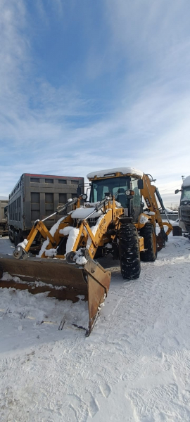 Bull 4SX Экскаватор-погрузчик