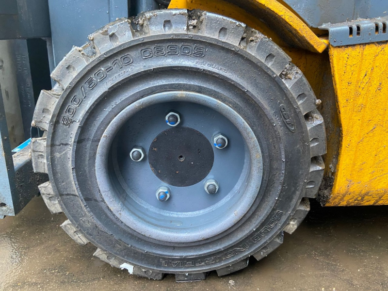 Aurora CPD* Вилочный погрузчик HV Market