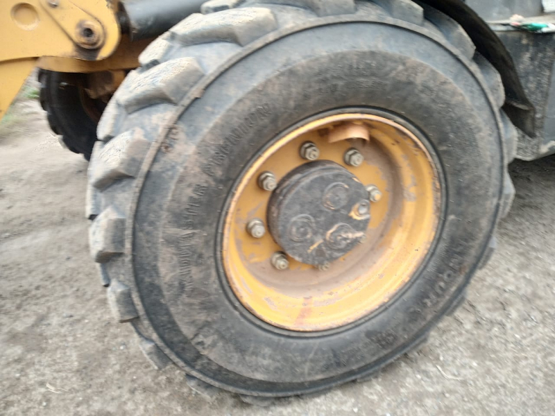 RUNMAX SE440 Экскаватор-погрузчик HV Market