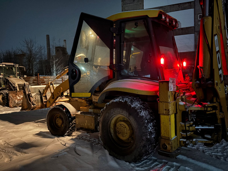 REDSTAR T17* Экскаватор-погрузчик HV Market