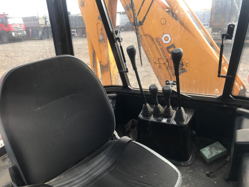 ДОРЭЛЕКТРОМАШ ДЭМ-1145 на базе трактора МТЗ 92П Экскаватор-погрузчик HV Market