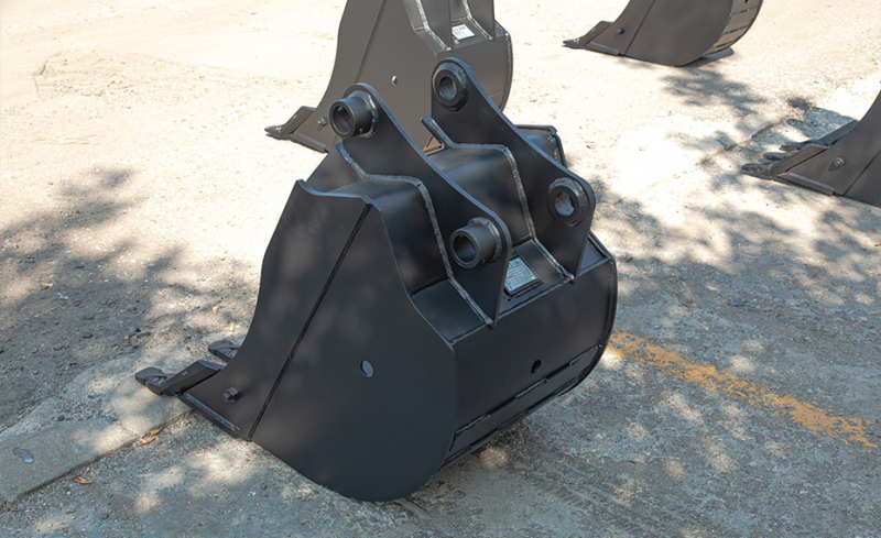 Ковш для экскаваторов-погрузчиков Impulse GP-07-610-0,18 для CASE 580/695