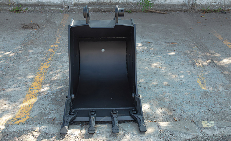 Ковш для экскаваторов-погрузчиков Impulse GP-07-610-0,18 для CASE 580/695