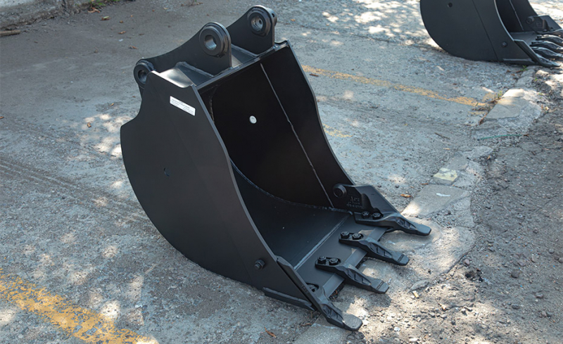 Ковш для экскаваторов-погрузчиков Impulse GP-07-610-0,18 для CASE 580/695