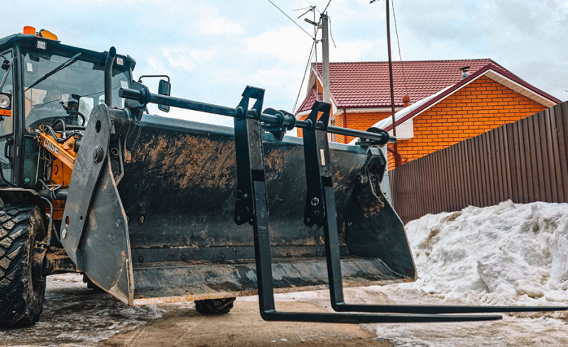 Вилы откидные паллетные Impulse PF2000 на ковш Tarsus 880 HV Market