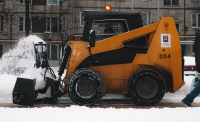 Шнекороторный снегоочиститель Impulse SR1850 на мини-погрузчик New Holland HV Market