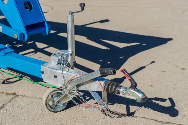 Коленчатый прицепной подъемник ABSOLUT CTA-20T (рабочая высота 22 м, грузоподъемность 227 кг) HV Market