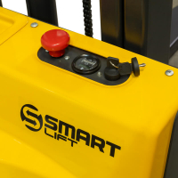 Штабелер самоходный CDD12A (1200 кг; 2,5 м; 24В / 85Ач) SMARTLIFT HV Market