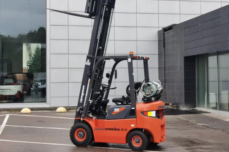 Газ-бензиновый вилочный погрузчик LG15GLT (Двигатель Nissan, В-3000мм)  HV Market