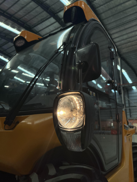 Телескопический погрузчик MANITECH T135H мини HV Market