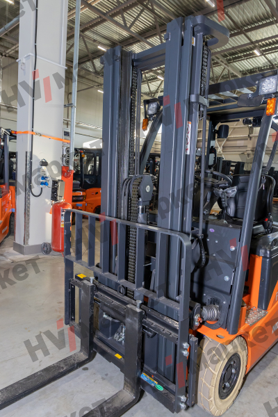 Электрический вилочный погрузчик FE3D16N Duplex mast (Свинц-кислот 455Ач, FFL, В-3000мм) HV Market